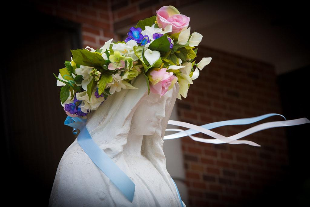 May-Crowning